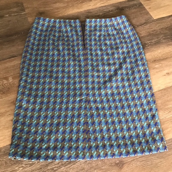 TALBOTS PENCIL SKIRT - Picture 4 of 6